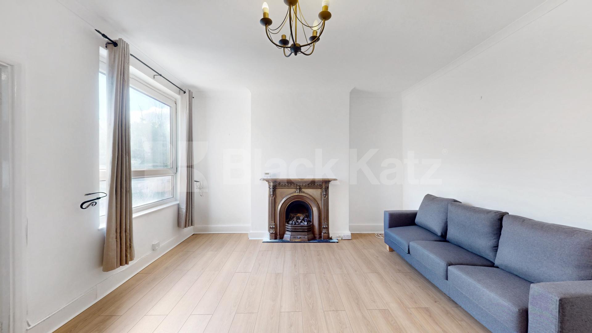 			2 Bedroom, 1 bath, 1 reception Flat			 Cathnor Road, Shepherds Bush